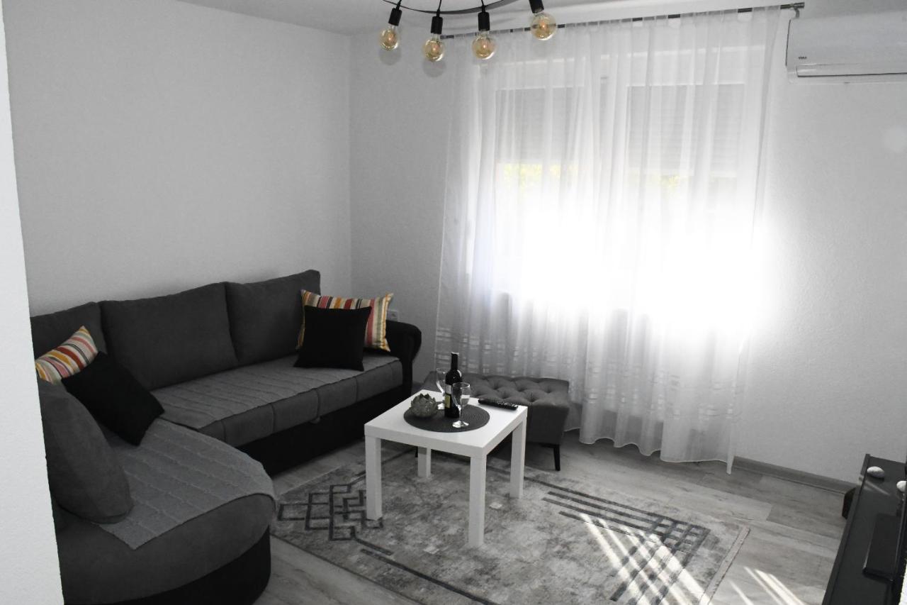 Apartment Sarajlic ปรีเยดอร์ ภายนอก รูปภาพ